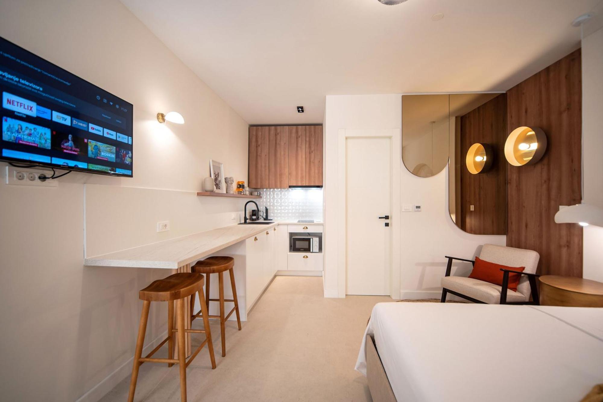 Petite Haven Apartment Split Exterior photo